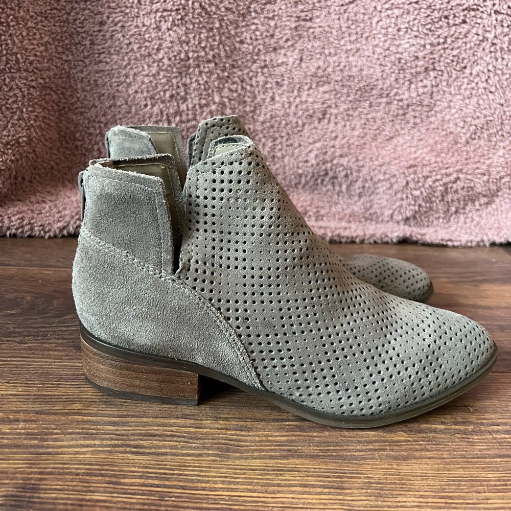 Crown Vintage Rumble Ankle Boot, Taupe, 6.5